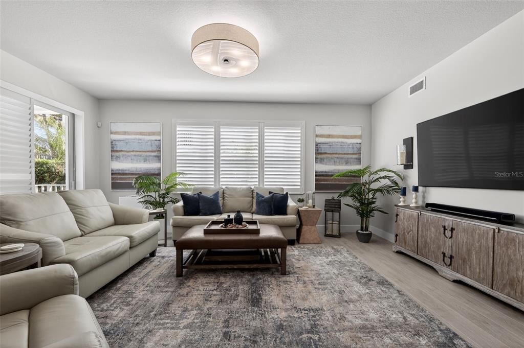 En Venta: $829,000 (2 camas, 2 baños, 1590 Pies cuadrados)