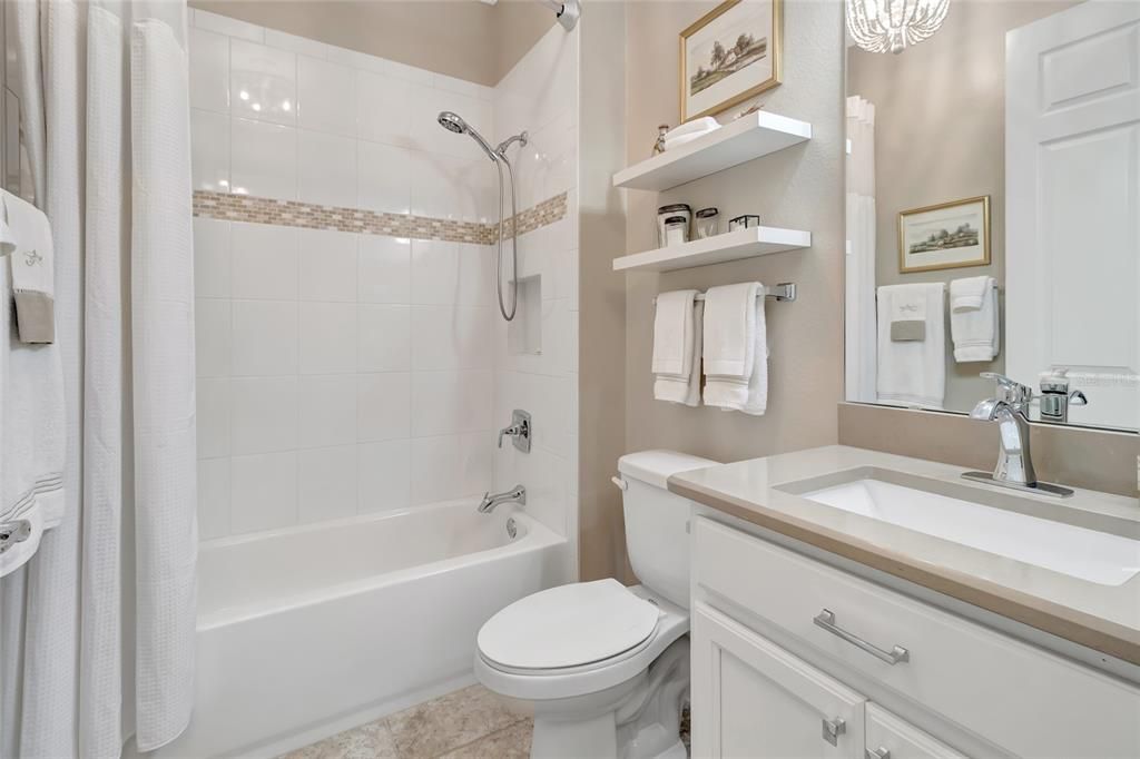 Activo con contrato: $319,800 (3 camas, 2 baños, 1436 Pies cuadrados)