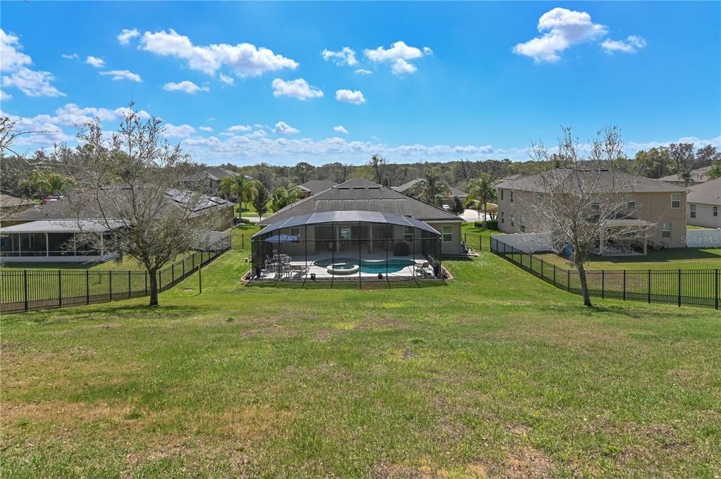 Activo con contrato: $675,000 (4 camas, 3 baños, 3051 Pies cuadrados)