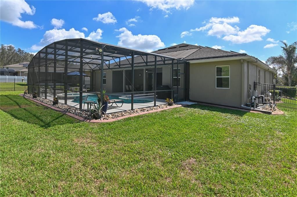 Activo con contrato: $675,000 (4 camas, 3 baños, 3051 Pies cuadrados)