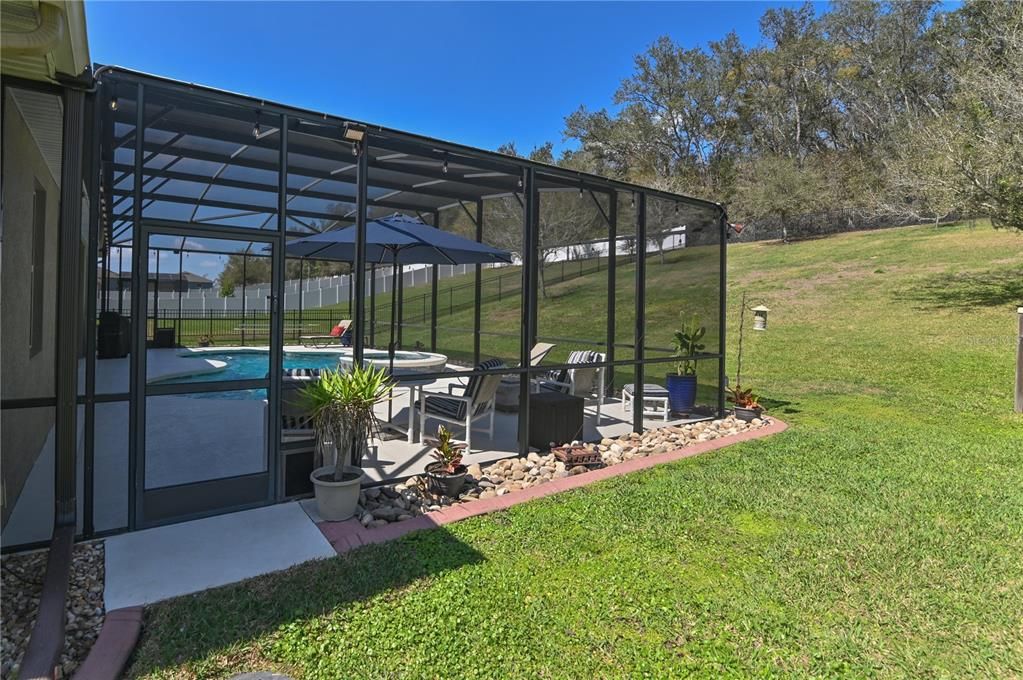 Activo con contrato: $675,000 (4 camas, 3 baños, 3051 Pies cuadrados)