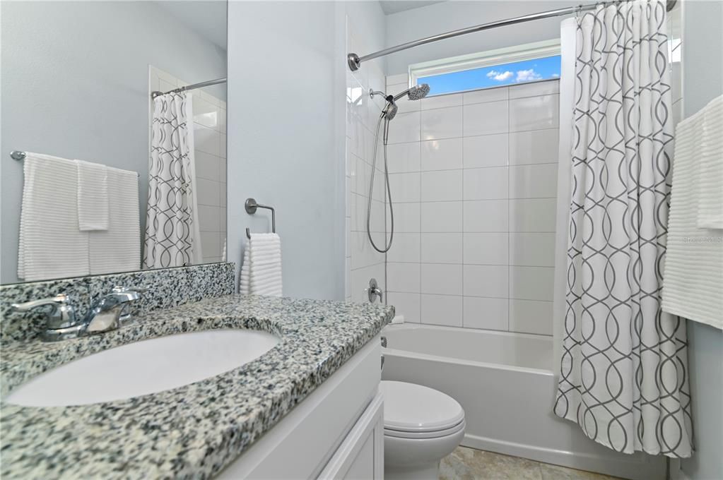 Activo con contrato: $675,000 (4 camas, 3 baños, 3051 Pies cuadrados)