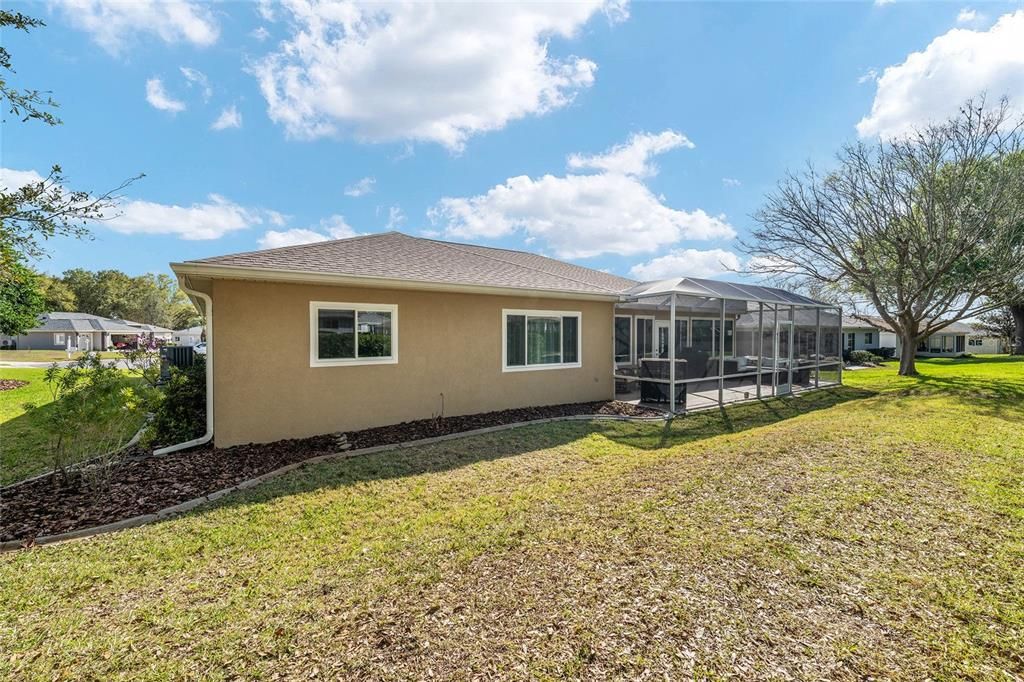 Activo con contrato: $348,000 (3 camas, 2 baños, 2025 Pies cuadrados)