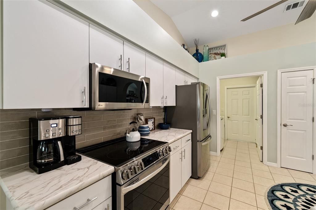 Activo con contrato: $348,000 (3 camas, 2 baños, 2025 Pies cuadrados)