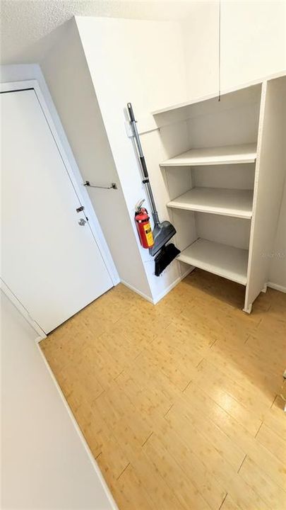 Activo con contrato: $3,300 (2 camas, 2 baños, 1435 Pies cuadrados)