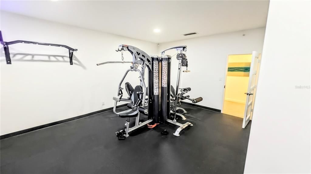Activo con contrato: $3,300 (2 camas, 2 baños, 1435 Pies cuadrados)