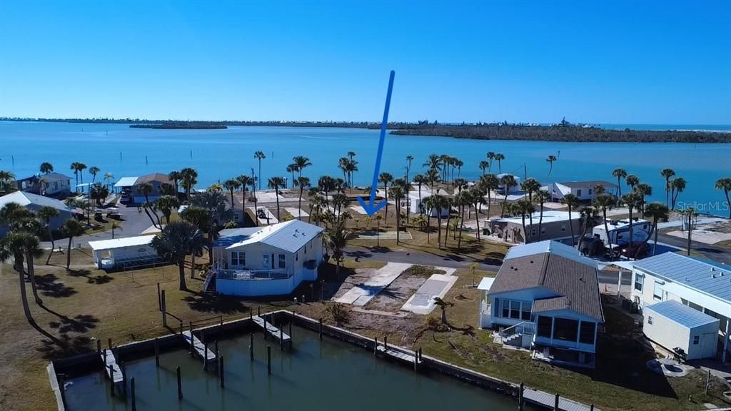 На продажу: $89,900 (0.08 acres)