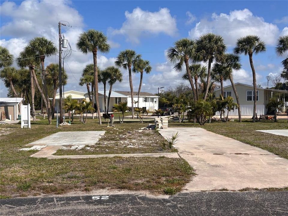 На продажу: $89,900 (0.08 acres)