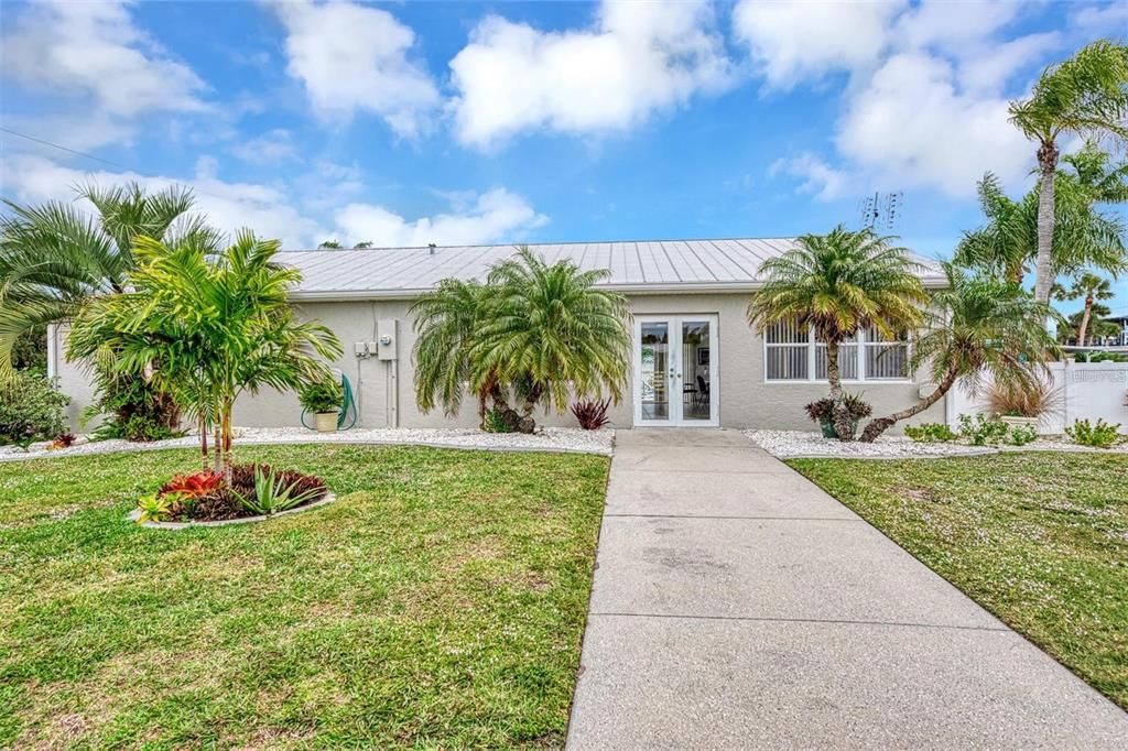 На продажу: $89,900 (0.08 acres)