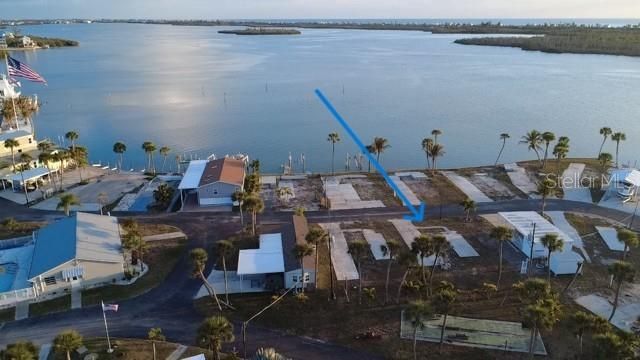 На продажу: $89,900 (0.08 acres)