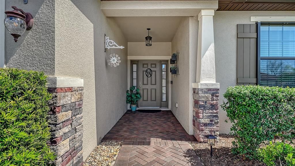 Activo con contrato: $489,900 (3 camas, 2 baños, 1804 Pies cuadrados)