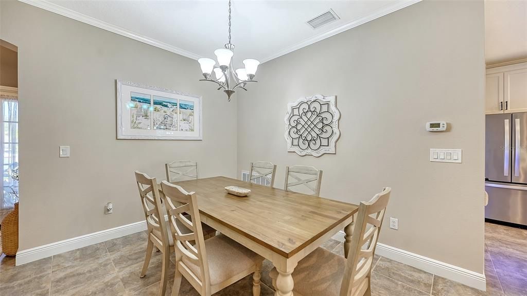 Activo con contrato: $489,900 (3 camas, 2 baños, 1804 Pies cuadrados)