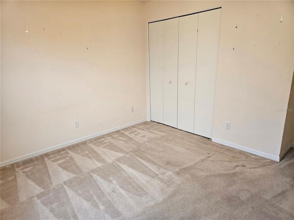 Active With Contract: $2,300 (3 beds, 2 baths, 1901 Square Feet)