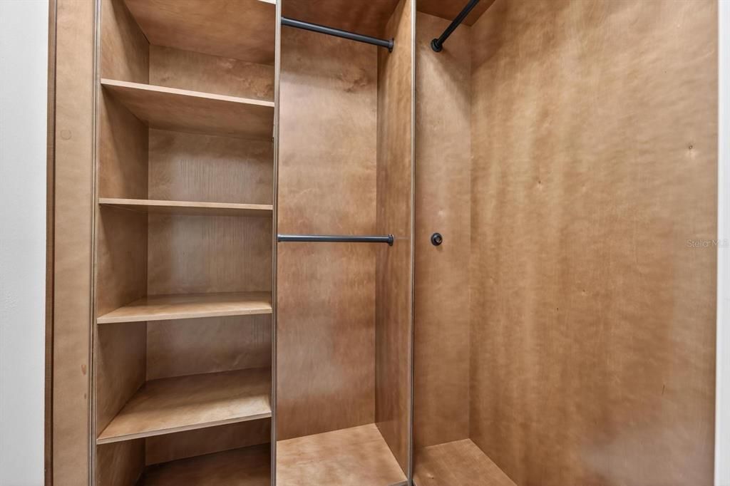 Active With Contract: $799,000 (4 beds, 3 baths, 3706 Square Feet)