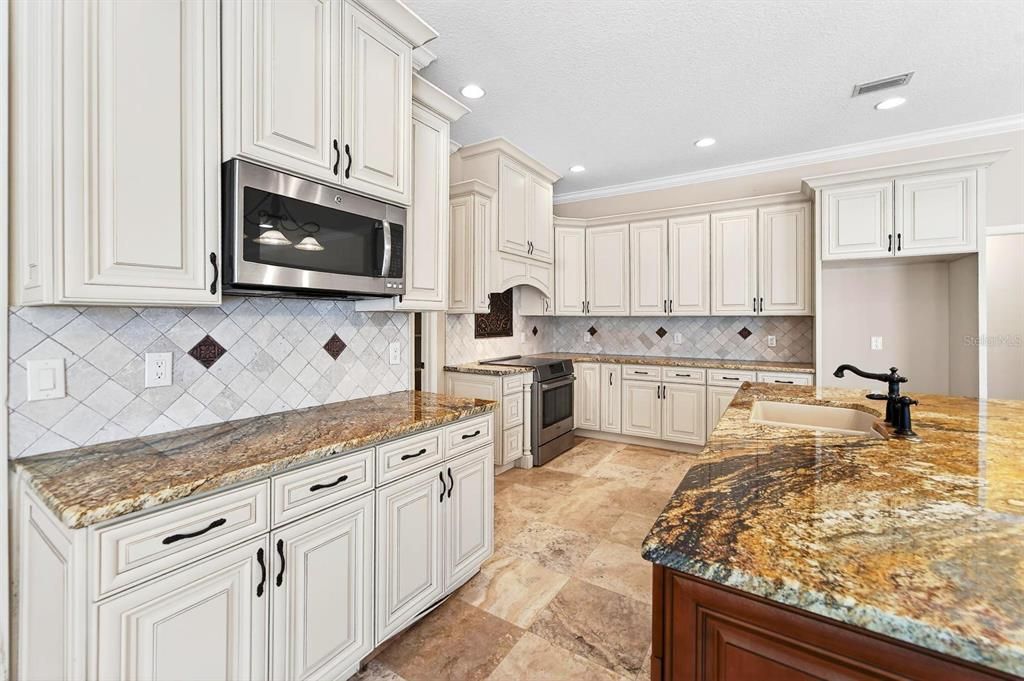 Active With Contract: $799,000 (4 beds, 3 baths, 3706 Square Feet)