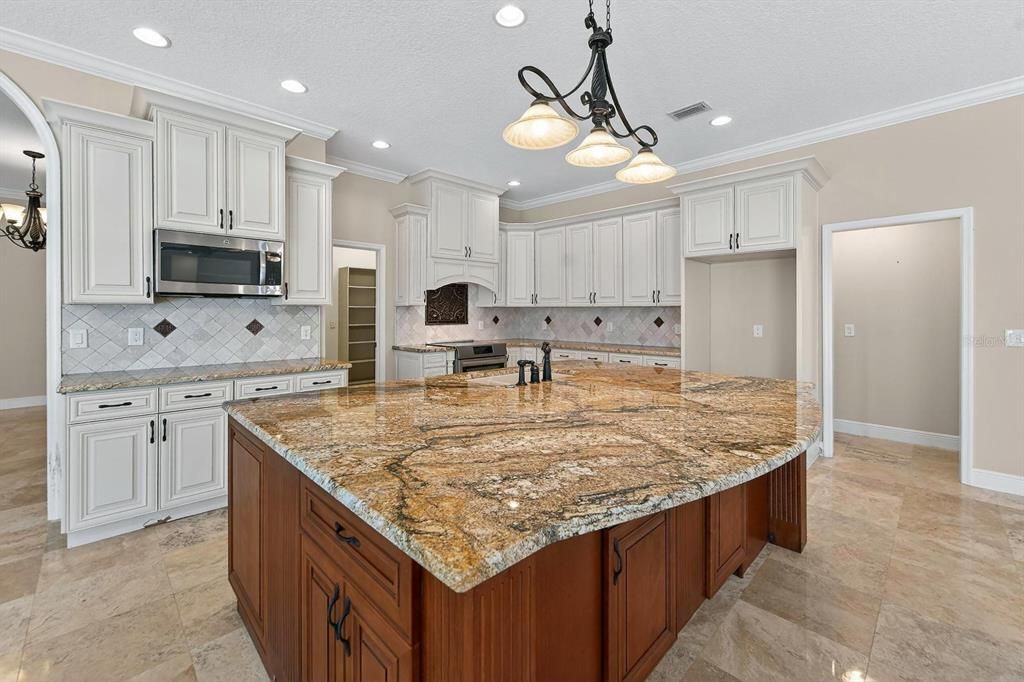 Active With Contract: $799,000 (4 beds, 3 baths, 3706 Square Feet)
