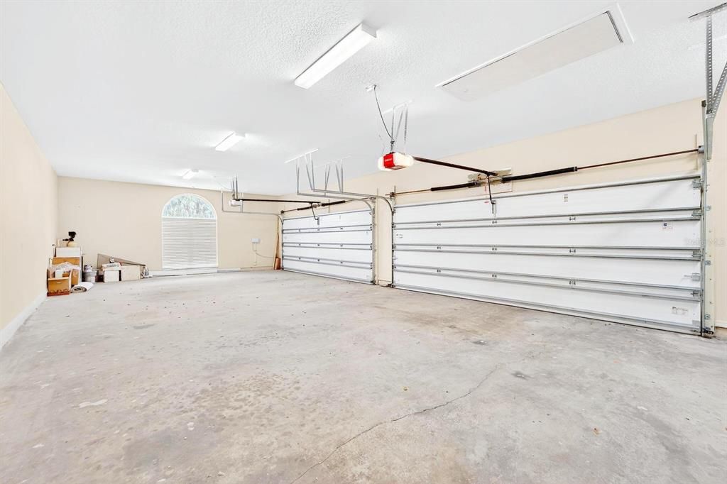 Active With Contract: $799,000 (4 beds, 3 baths, 3706 Square Feet)