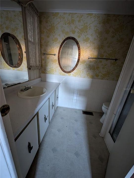 На продажу: $112,599 (3 спален, 2 ванн, 1200 Квадратных фут)