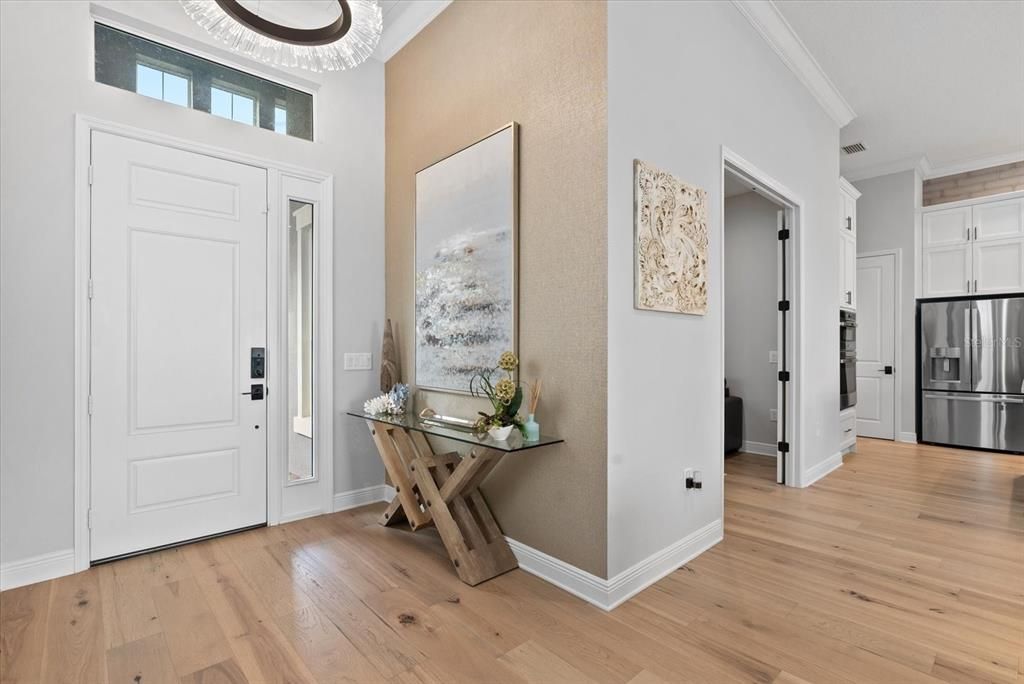 Activo con contrato: $1,450,000 (3 camas, 3 baños, 2432 Pies cuadrados)