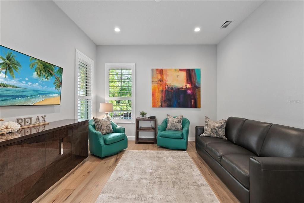 Activo con contrato: $1,450,000 (3 camas, 3 baños, 2432 Pies cuadrados)