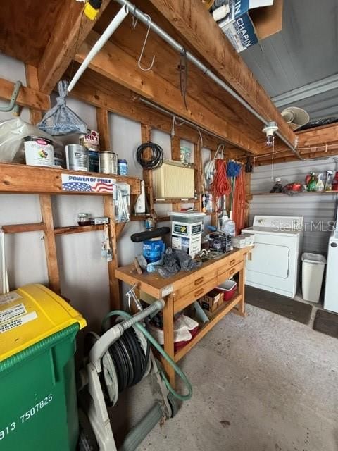На продажу: $159,900 (2 спален, 2 ванн, 1218 Квадратных фут)
