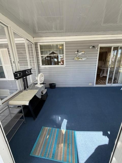 На продажу: $159,900 (2 спален, 2 ванн, 1218 Квадратных фут)
