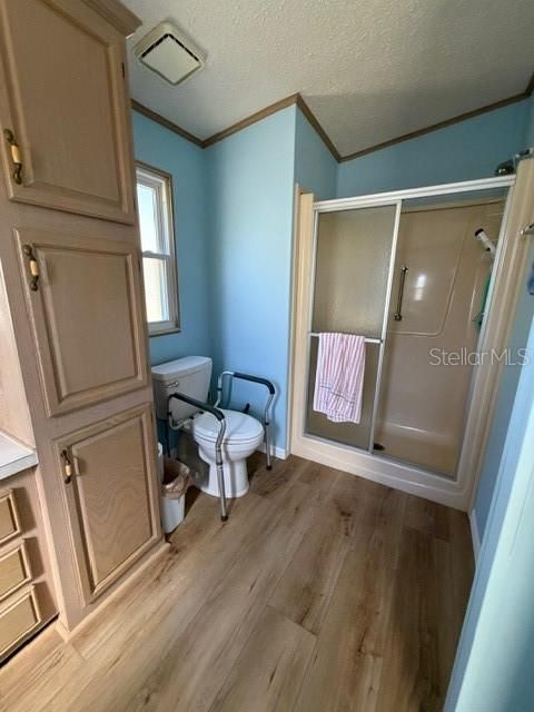 На продажу: $159,900 (2 спален, 2 ванн, 1218 Квадратных фут)