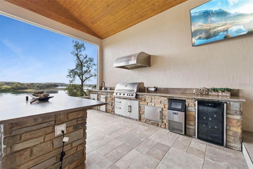 En Venta: $1,100,000 (3 camas, 3 baños, 3152 Pies cuadrados)