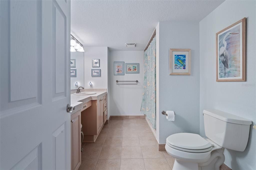 На продажу: $499,000 (2 спален, 2 ванн, 1590 Квадратных фут)