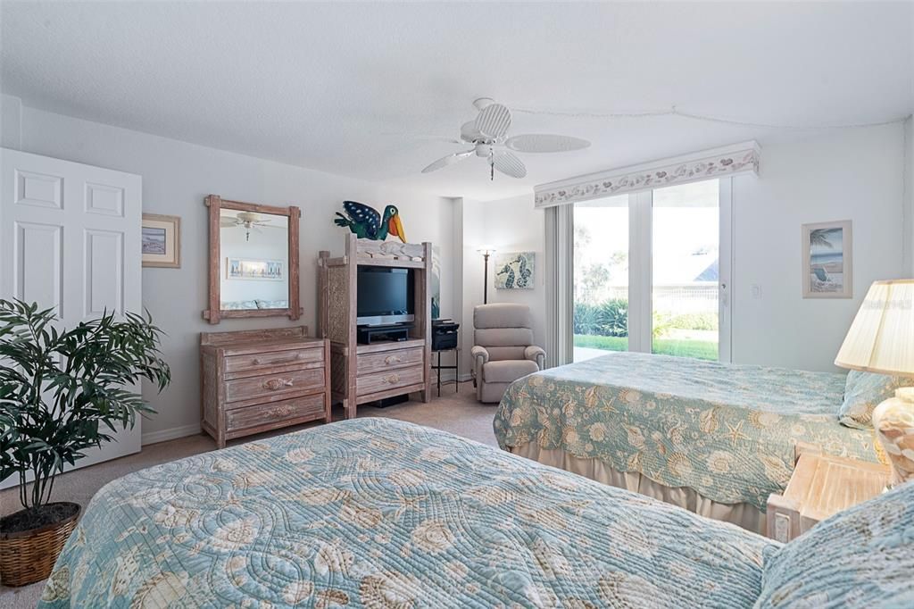 На продажу: $499,000 (2 спален, 2 ванн, 1590 Квадратных фут)