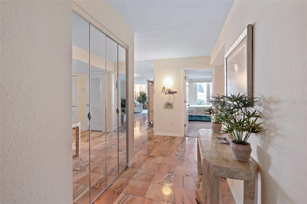 На продажу: $499,000 (2 спален, 2 ванн, 1590 Квадратных фут)