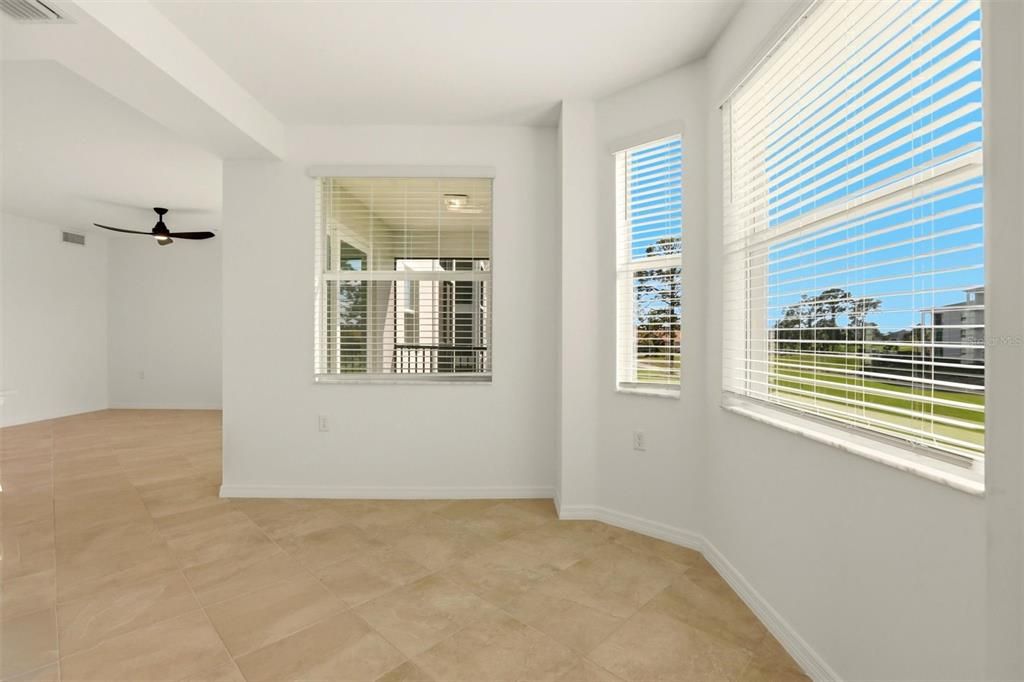 For Sale: $150,000 (2 beds, 2 baths, 1161 Square Feet)