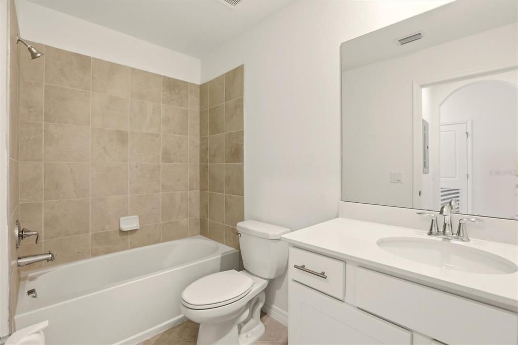 For Sale: $150,000 (2 beds, 2 baths, 1161 Square Feet)