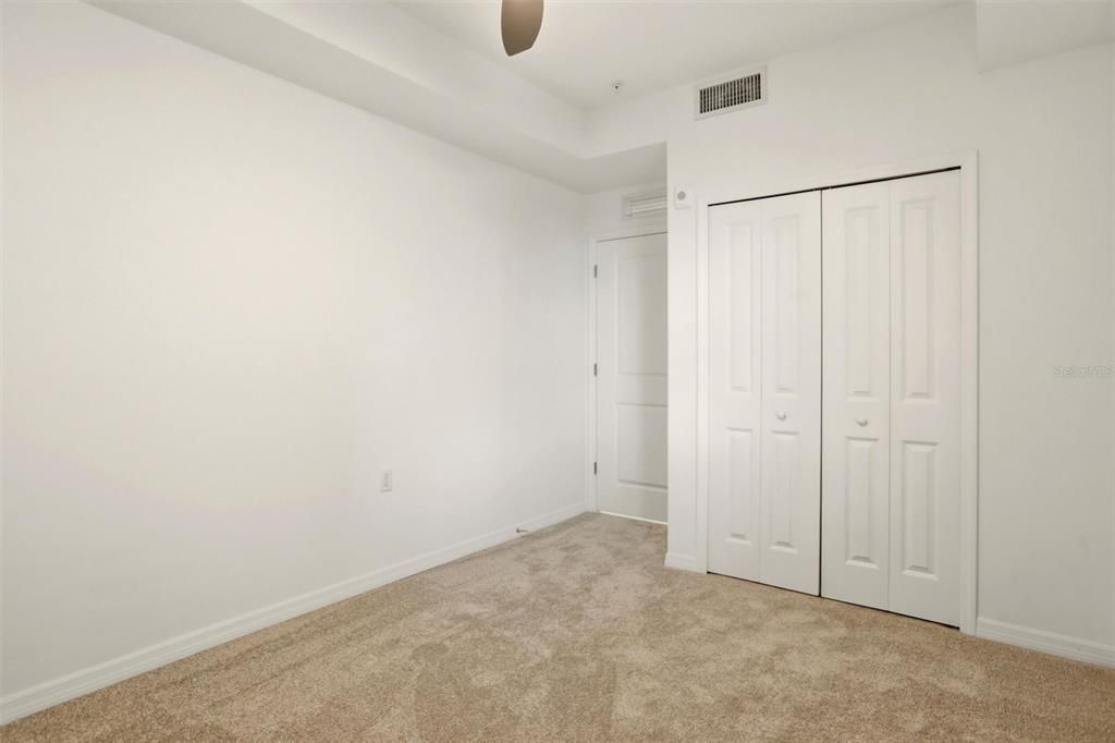 For Sale: $150,000 (2 beds, 2 baths, 1161 Square Feet)