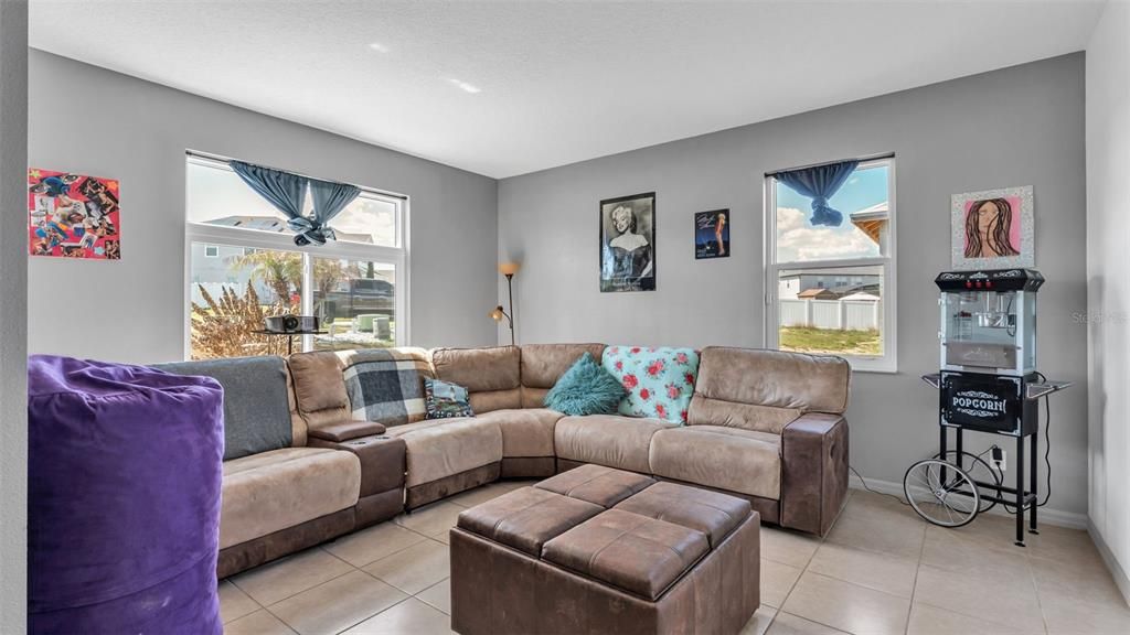 For Sale: $599,900 (5 beds, 4 baths, 3424 Square Feet)