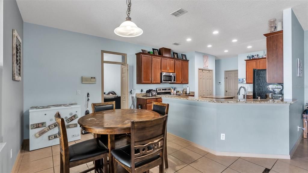 For Sale: $599,900 (5 beds, 4 baths, 3424 Square Feet)