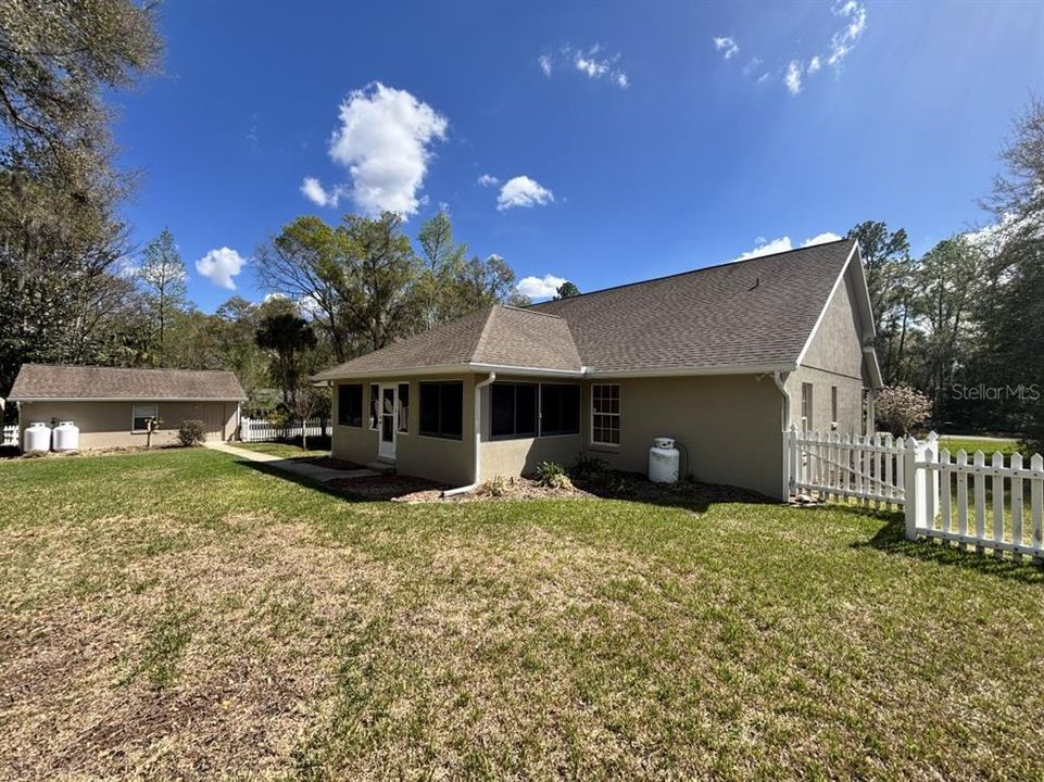 For Sale: $640,000 (3 beds, 2 baths, 2975 Square Feet)