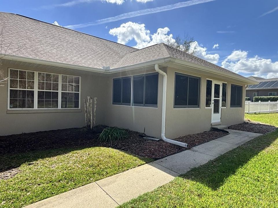 For Sale: $640,000 (3 beds, 2 baths, 2975 Square Feet)