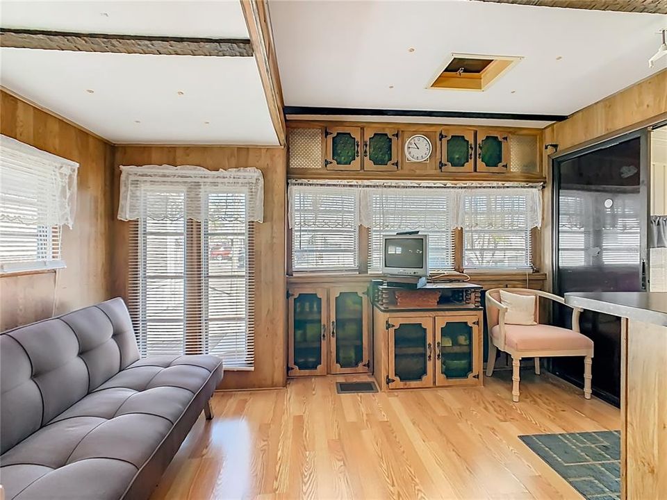 En Venta: $64,900 (1 camas, 1 baños, 592 Pies cuadrados)
