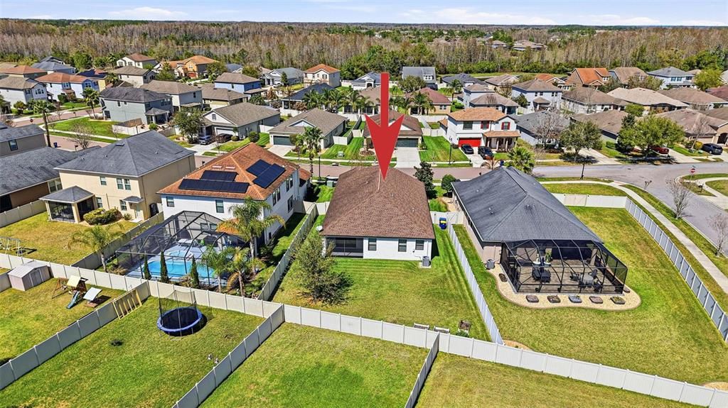 Под контрактом: $389,900 (3 спален, 2 ванн, 1979 Квадратных фут)