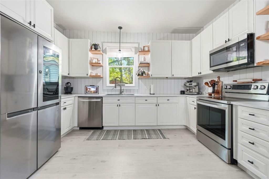 Activo con contrato: $287,000 (4 camas, 2 baños, 1200 Pies cuadrados)