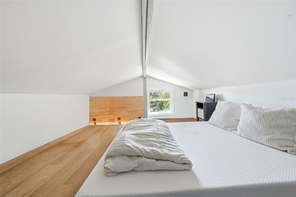 Activo con contrato: $287,000 (4 camas, 2 baños, 1200 Pies cuadrados)