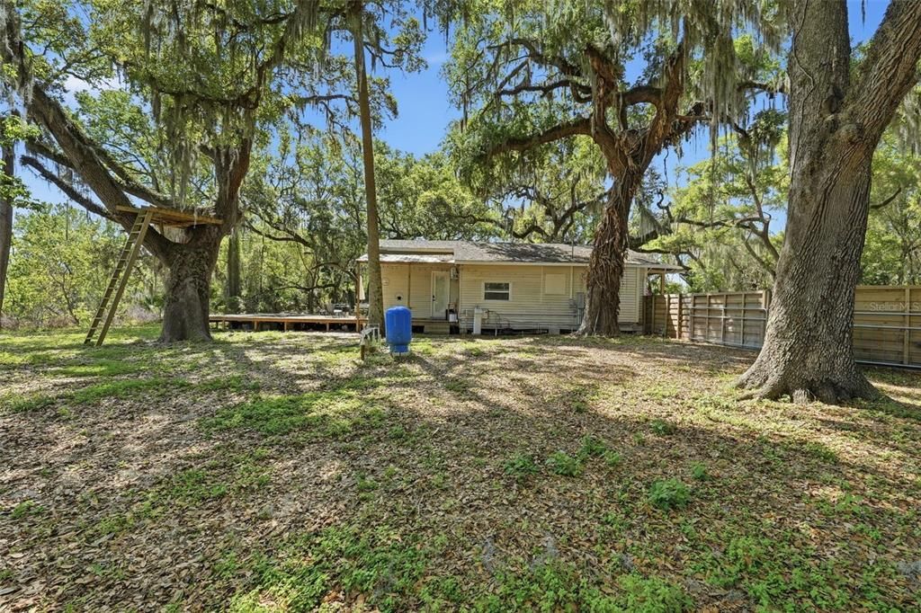 Activo con contrato: $287,000 (4 camas, 2 baños, 1200 Pies cuadrados)
