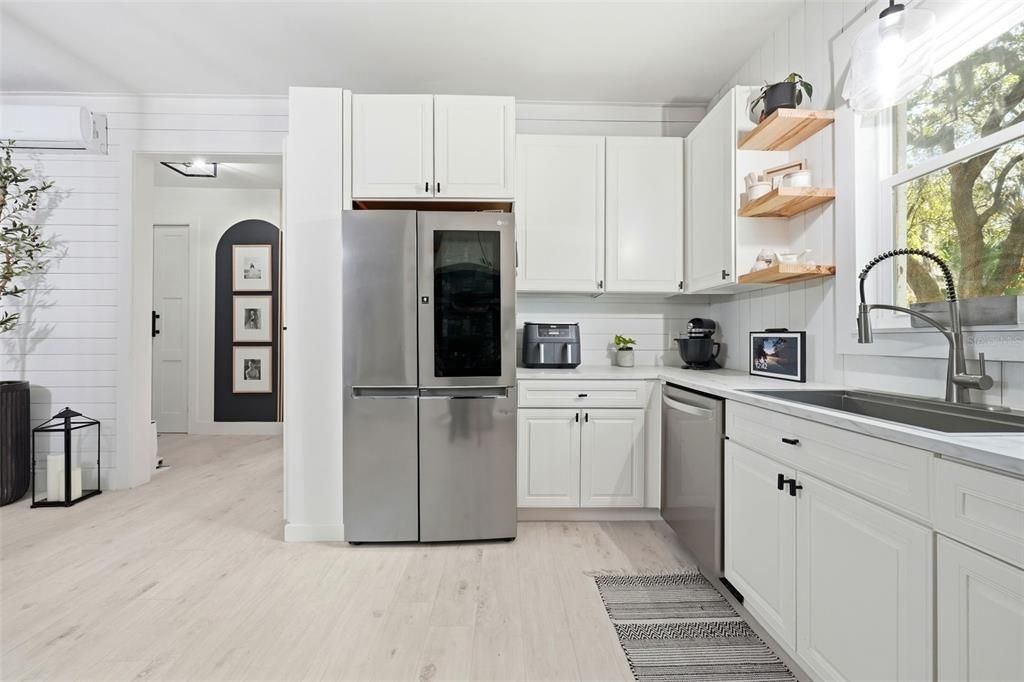 Activo con contrato: $287,000 (4 camas, 2 baños, 1200 Pies cuadrados)