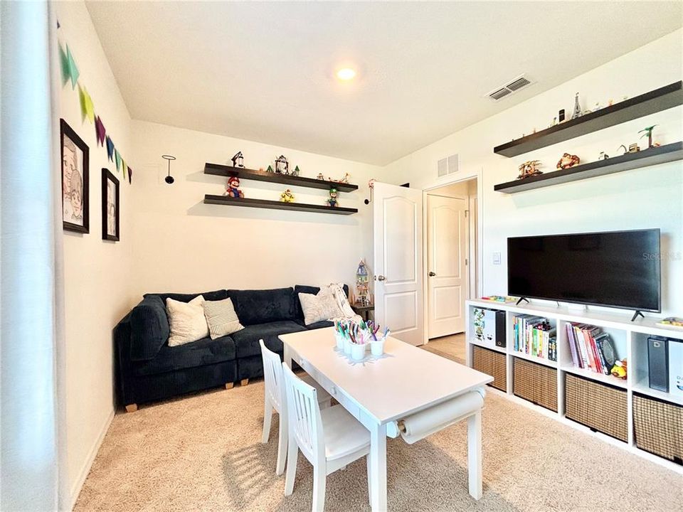 En Venta: $318,000 (5 camas, 3 baños, 2522 Pies cuadrados)