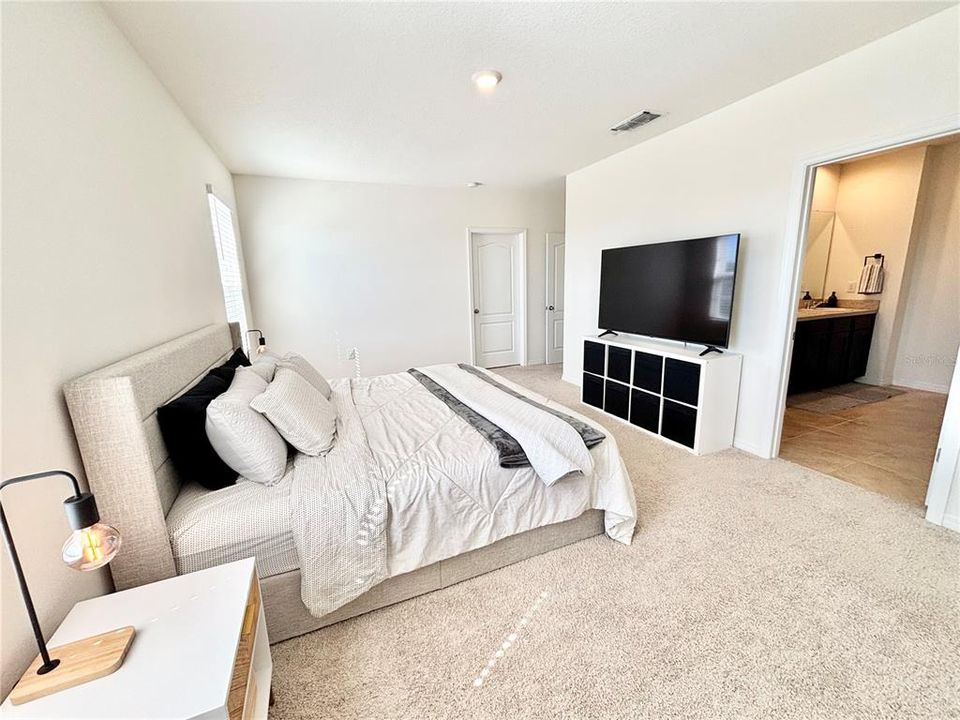 En Venta: $318,000 (5 camas, 3 baños, 2522 Pies cuadrados)