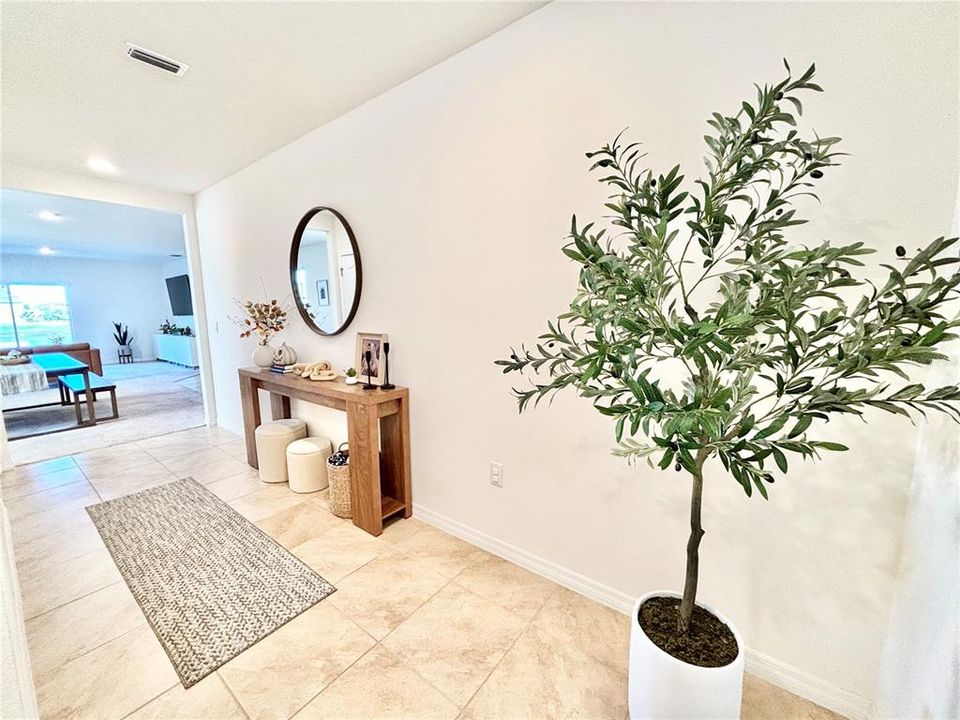 En Venta: $318,000 (5 camas, 3 baños, 2522 Pies cuadrados)