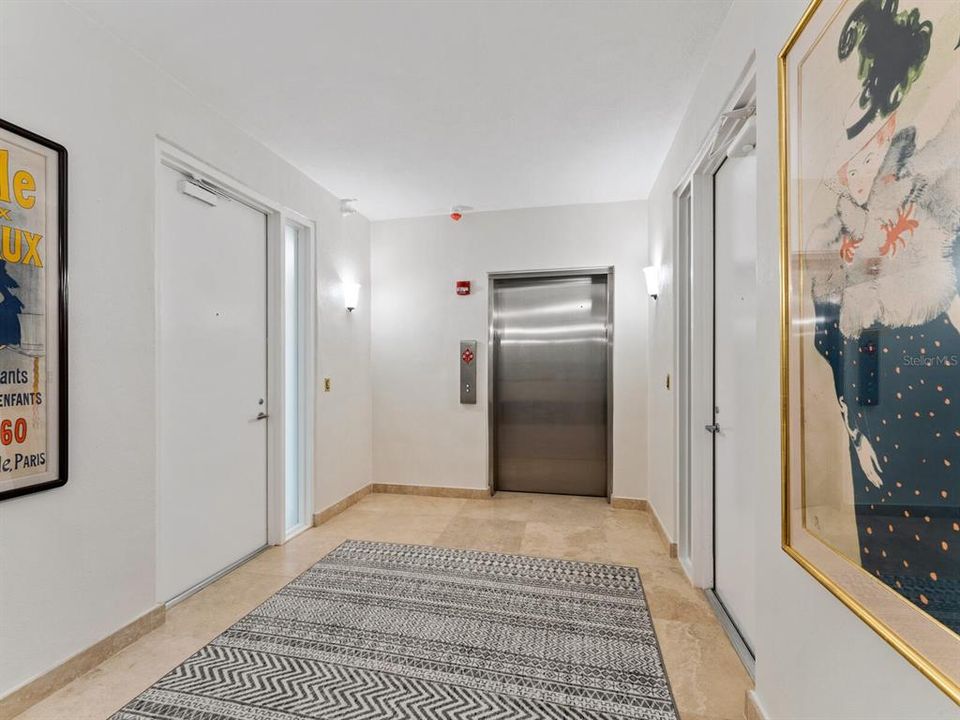 En Renta: $24,750 (3 camas, 3 baños, 2940 Pies cuadrados)