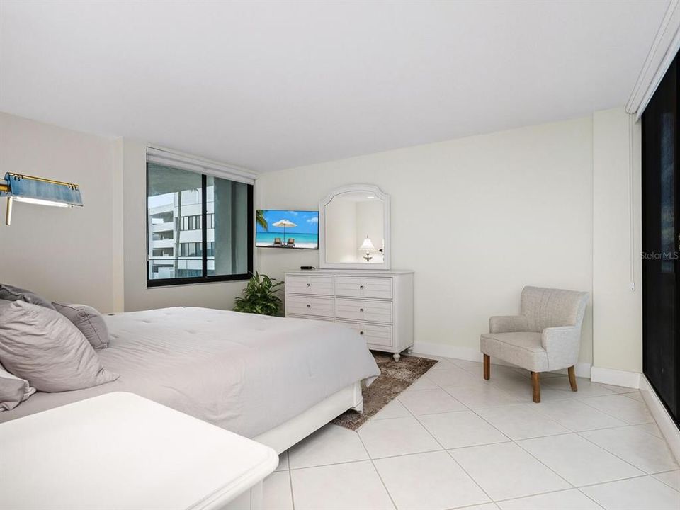 En Renta: $24,750 (3 camas, 3 baños, 2940 Pies cuadrados)