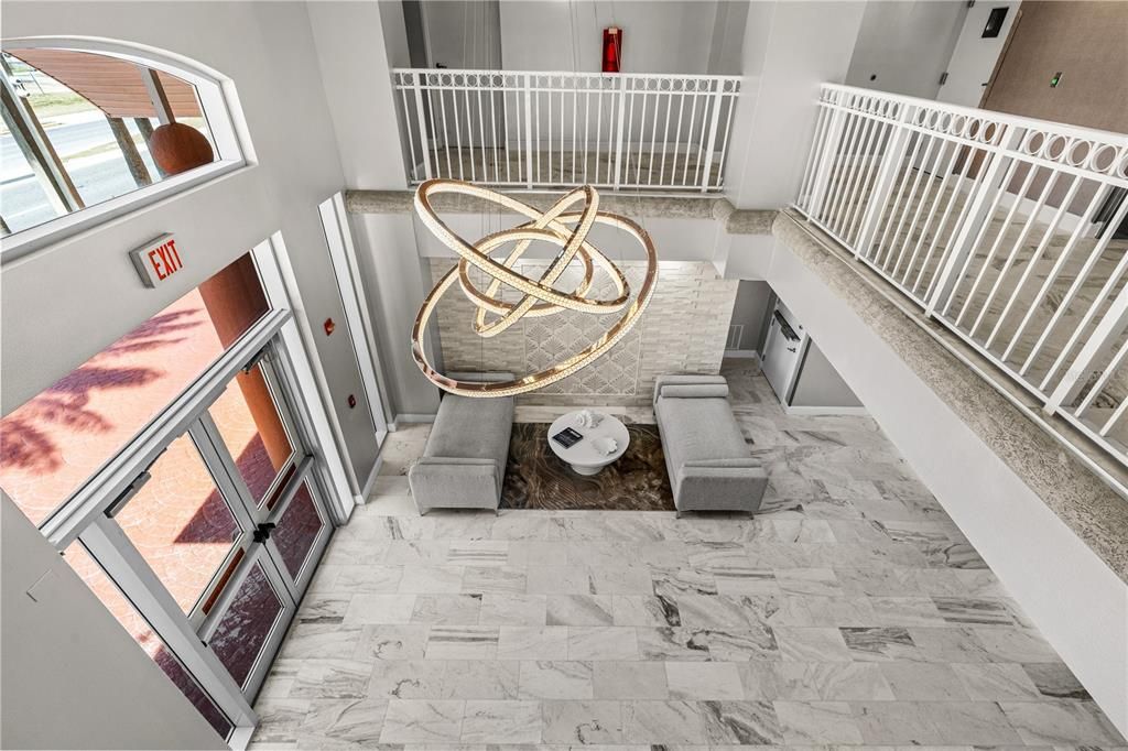 En Venta: $879,000 (3 camas, 3 baños, 2433 Pies cuadrados)